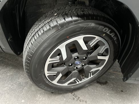 Used 2026 Subaru Forester Premium AWD/4WD image 8