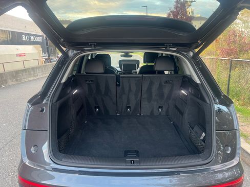 Used 2018 Audi Q5 2.0T Premium image 9