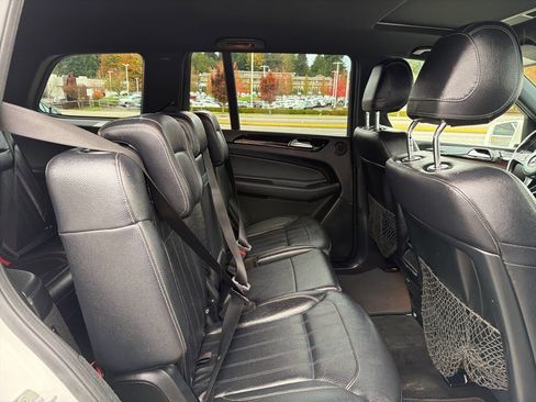 Used 2017 Mercedes-Benz GLS 450 4MATIC image 24