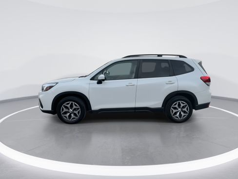 Used 2019 Subaru Forester Premium w/ All-Weather Package image 5