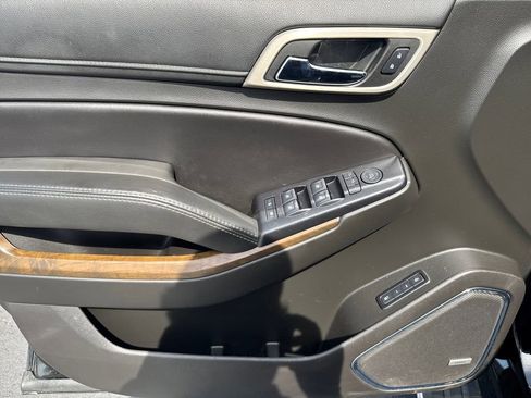 Used 2018 GMC Yukon XL Denali w/ Denali Ultimate Package AWD/4WD image 12
