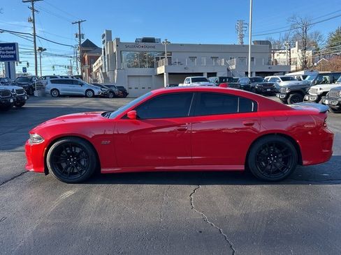 Used 2022 Dodge Charger Scat Pack w/ Dynamics Package image 2