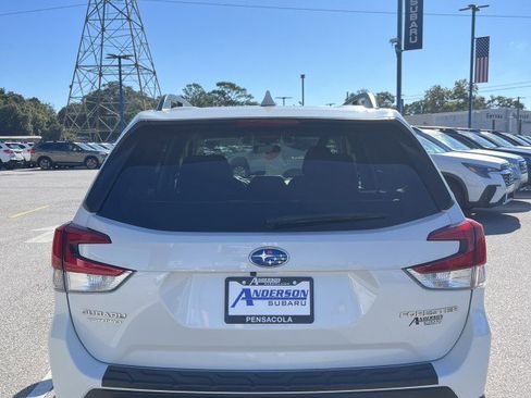 Used 2021 Subaru Forester Premium image 4