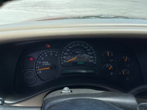 Used 2005 Chevrolet Suburban LT w/ Preferred Equipment Group AWD/4WD image 22