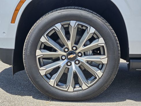 New 2026 Chevrolet Tahoe High Country AWD/4WD image 7
