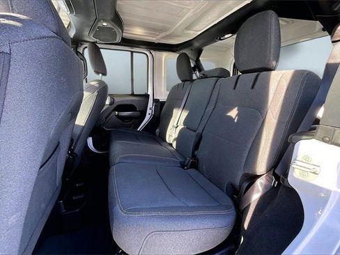 Used 2024 Jeep Wrangler Unlimited w/ Convenience Group image 24