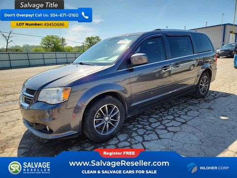 Used 2017 Dodge Grand Caravan SXT image 1