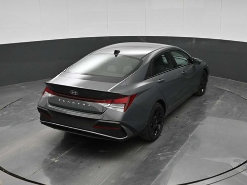 New 2026 Hyundai Elantra SEL Sport FWD image 29