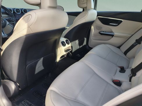 Used 2023 Mercedes-Benz C 300 Sedan image 16