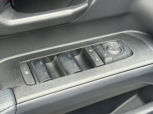 Certified 2025 Toyota 4Runner TRD Off-Road AWD/4WD image 15
