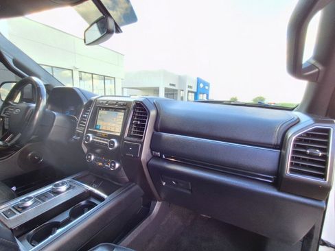 Used 2019 Ford Expedition Limited w/ Cargo Package AWD/4WD image 14