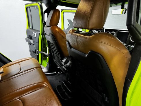 Used 2021 Jeep Wrangler Unlimited Rubicon 4xe w/ Steel Bumper Group image 45