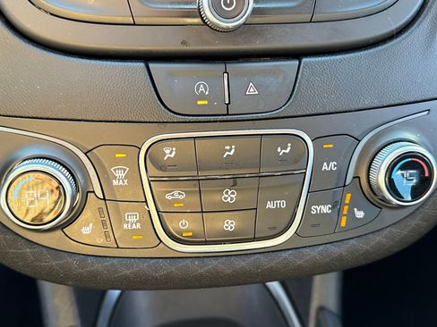 Used 2023 Chevrolet Malibu LT image 22