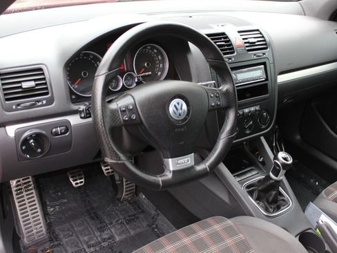 Used 2009 Volkswagen GTI 2-Door image 9