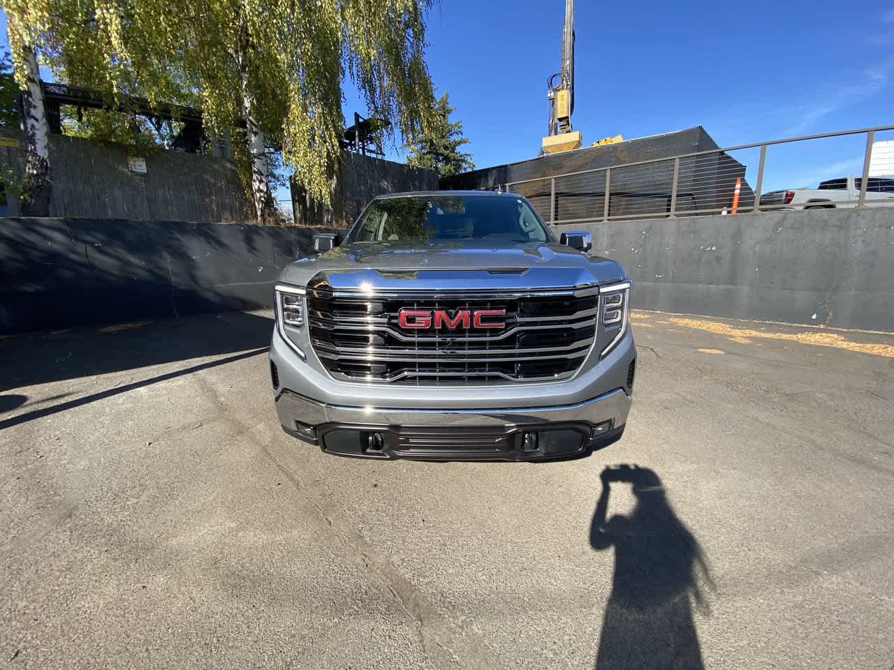 Used 2025 GMC Sierra 1500 SLT AWD/4WD image 9