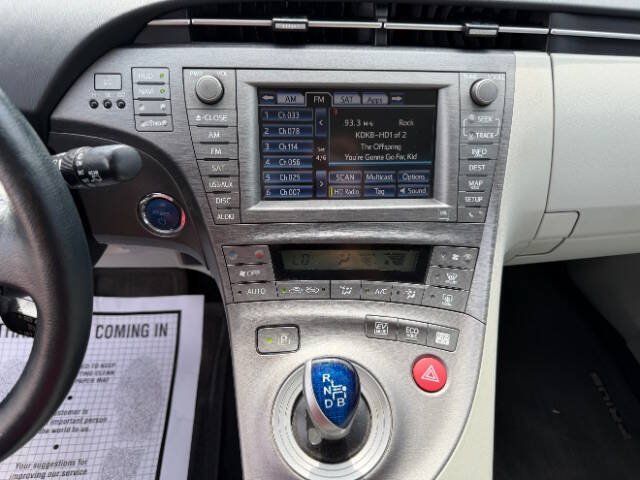 Used 2014 Toyota Prius Four w/ Solar Roof Package FWD image 15