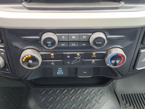 Used 2023 Ford F250 XLT AWD/4WD image 22