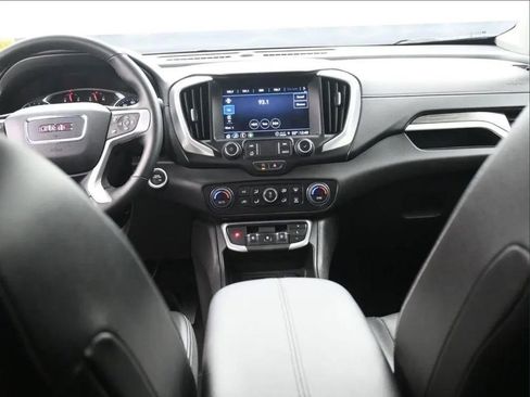 Used 2024 GMC Terrain SLT w/ Elevation Edition AWD/4WD image 5