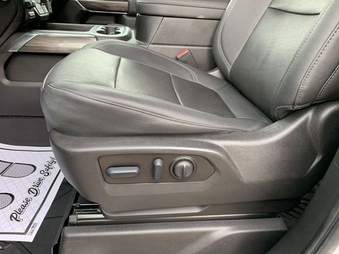 Used 2022 Chevrolet Silverado 3500 LTZ w/ LTZ Convenience Package image 26