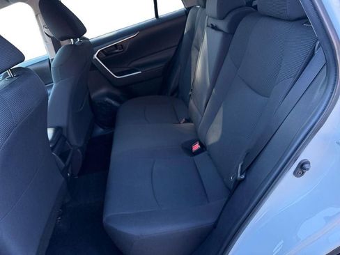 Used 2021 Toyota RAV4 LE image 13