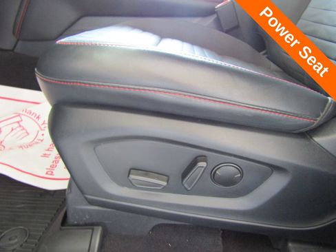 Used 2025 Ford Explorer ST-Line w/ ST-Line Street Pack AWD/4WD image 6