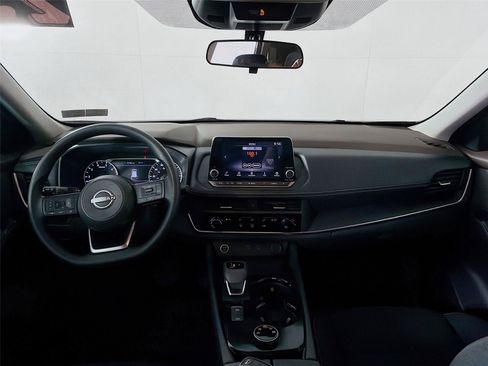 Used 2023 Nissan Rogue S AWD/4WD image 25