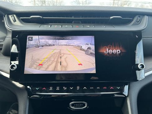 New 2026 Jeep Grand Cherokee L 4WD image 22