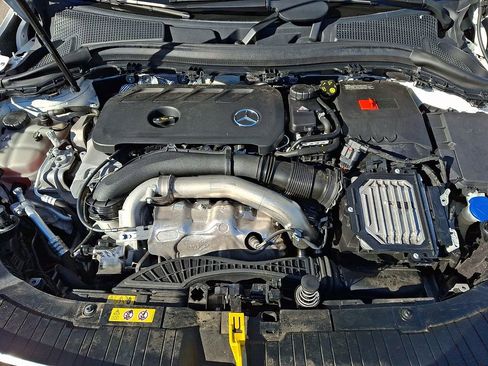 Used 2024 Mercedes-Benz GLA 250 4MATIC image 29