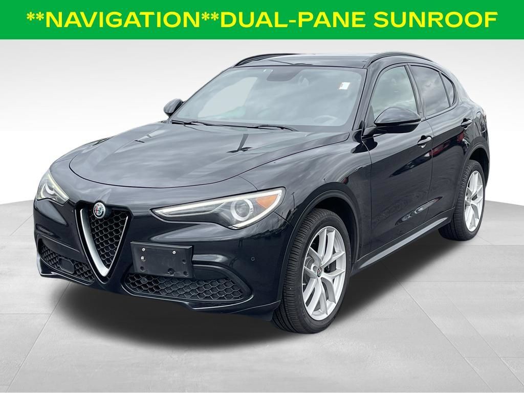 Used 2018 Alfa Romeo Stelvio Ti Sport AWD/4WD image 4