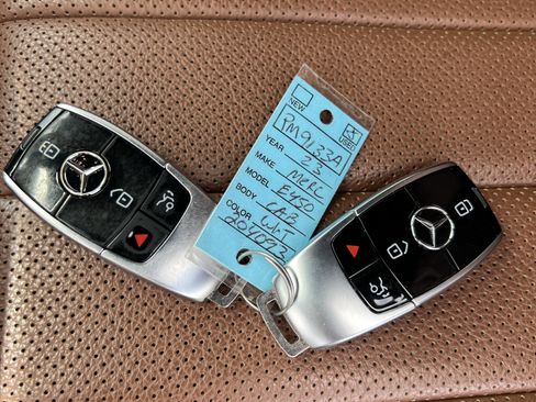 Used 2023 Mercedes-Benz E 450 Cabriolet image 38