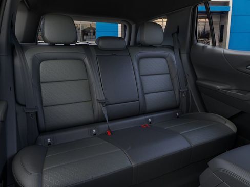 New 2026 Chevrolet Equinox LT AWD/4WD image 17