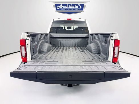 Used 2022 Ford F350 Platinum image 22
