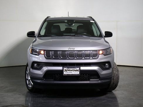 Used 2022 Jeep Compass Latitude image 9