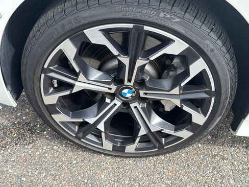 Certified 2025 BMW 330i Sedan w/ Convenience Package image 10