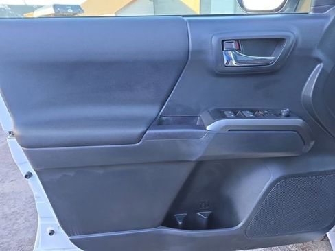 Used 2023 Toyota Tacoma TRD Off-Road image 12