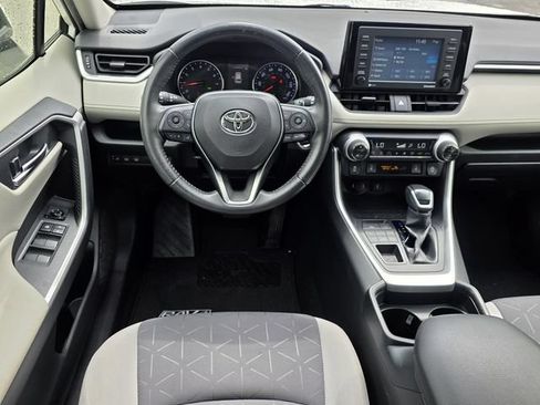 Used 2020 Toyota RAV4 XLE w/ Convenience Package AWD/4WD image 12
