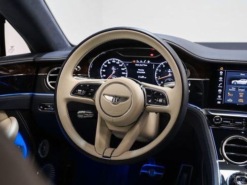 Used 2024 Bentley Continental GT image 46