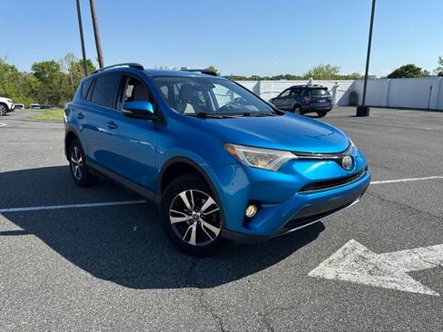 Used 2017 Toyota RAV4 XLE w/ Plus Special Value Package AWD/4WD image 1