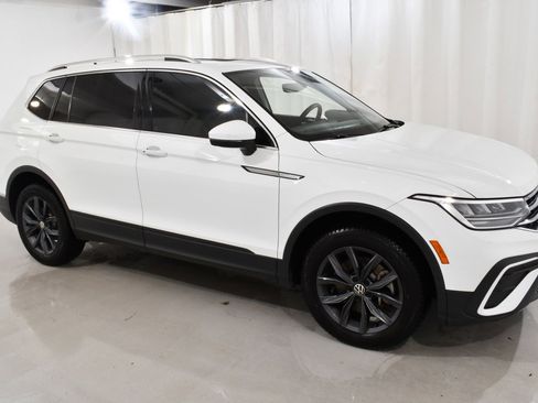 Used 2022 Volkswagen Tiguan SE image 5