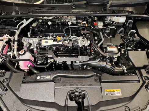 Used 2024 Toyota Prius XLE FWD image 23