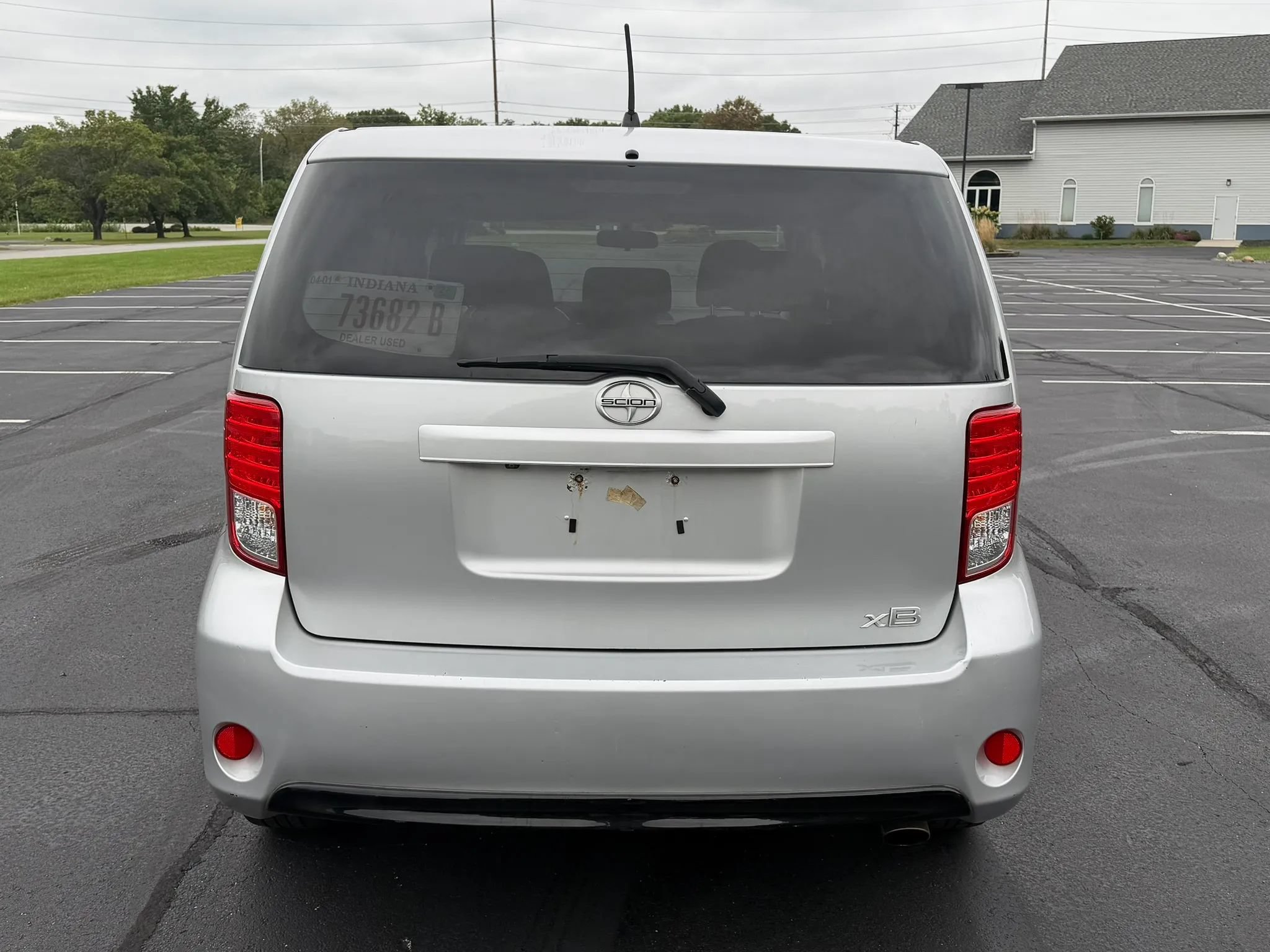 Used 2015 Scion xB FWD image 5