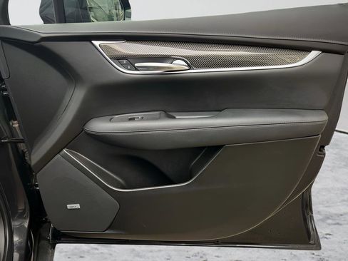 Used 2020 Cadillac XT5 Sportv image 32