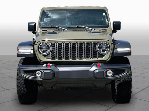 Used 2025 Jeep Wrangler Unlimited Rubicon w/ Convenience Group AWD/4WD image 4
