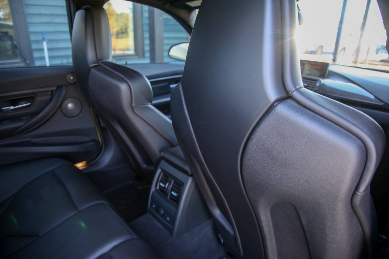 Used 2015 BMW M3 RWD image 62