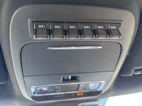 Certified 2023 Ford F450 Lariat w/ Chrome Package image 20