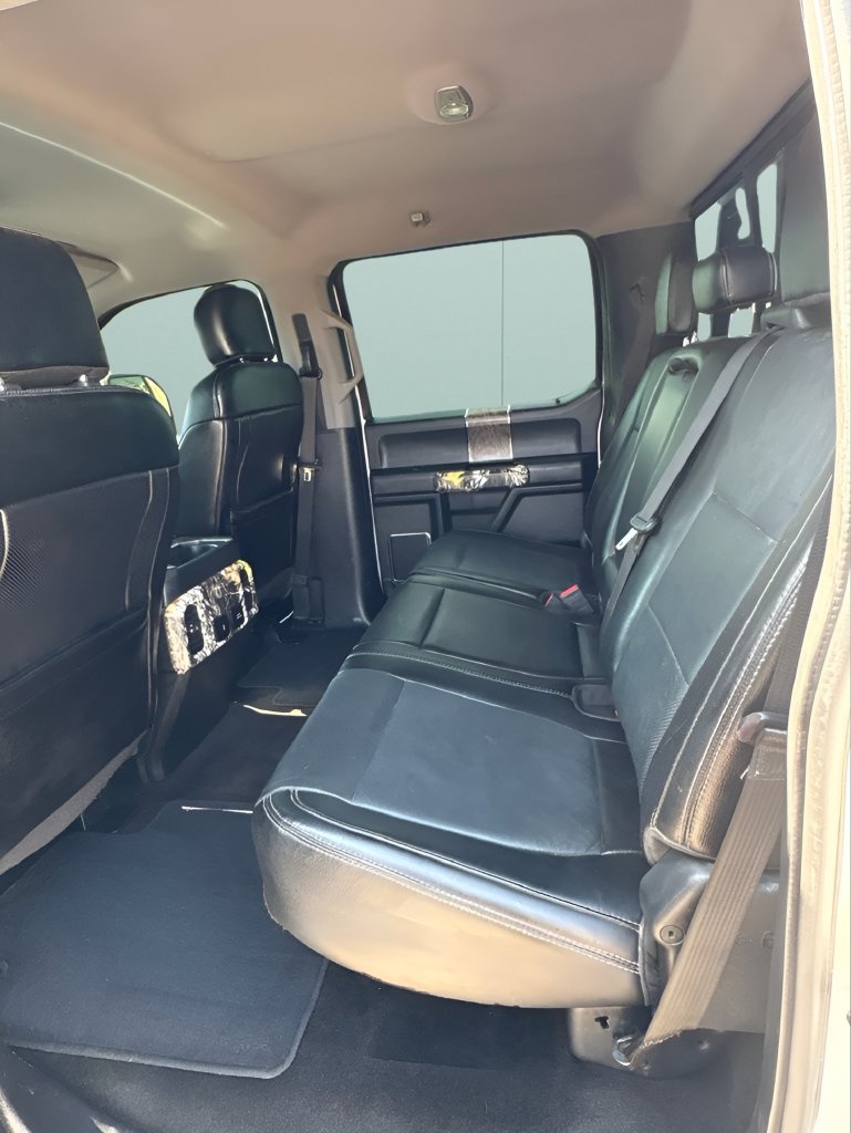 Used 2018 Ford F250 Lariat w/ Lariat Ultimate Package AWD/4WD image 16