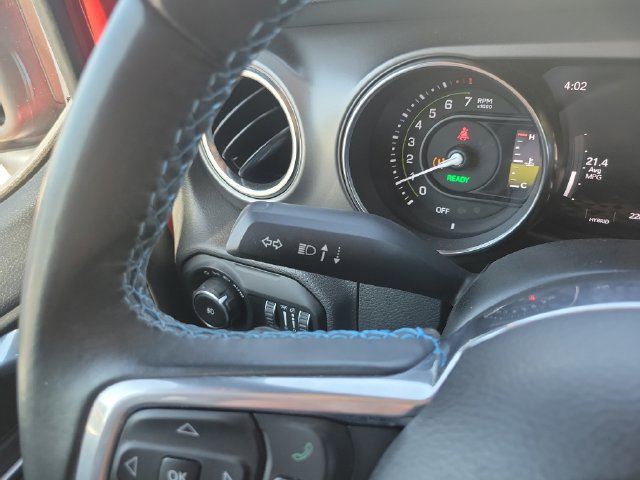 Used 2022 Jeep Wrangler Unlimited Rubicon 4xe w/ Safety Group AWD/4WD image 23