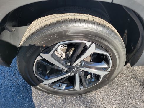 Certified 2023 Chevrolet TrailBlazer RS w/ Sun and Liftgate Package image 40