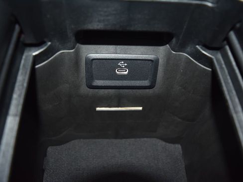 Certified 2025 Mercedes-Benz GLC 350e 4MATIC image 14