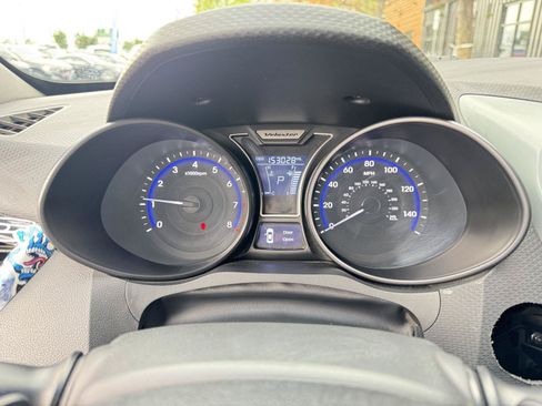 Used 2013 Hyundai Veloster Turbo FWD image 16